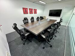 Gateway East (D7), Office #552505481